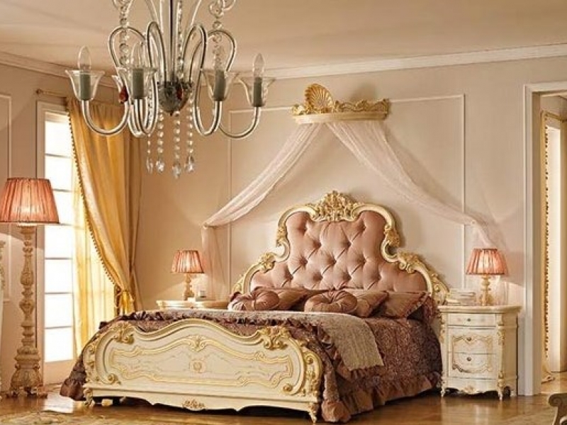 Кровати из ткани Alberto&Mario Ghezzani Versailles